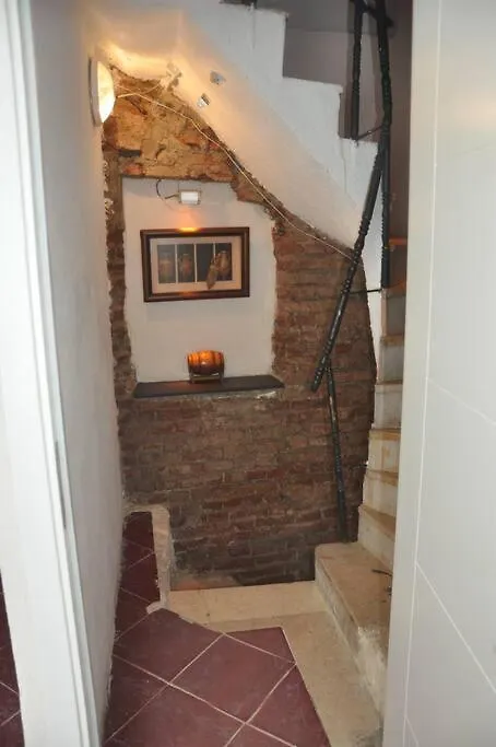 2Br Cozy Central Apartment With Amazing Sea View! Istanbul