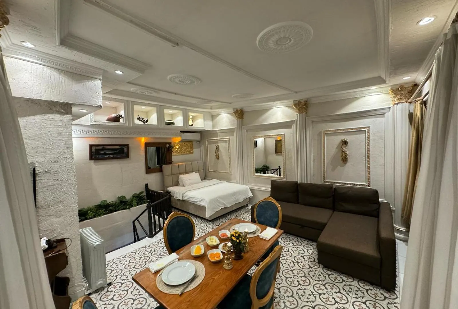 2Br Cozy Central Apartment With Amazing Sea View! Istanbul